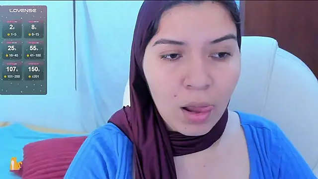 Snapshot of MatchedEyebrow chatting on January 18, 9:13 pm MatchedEyebrow online show from January 18, 9:13 pm