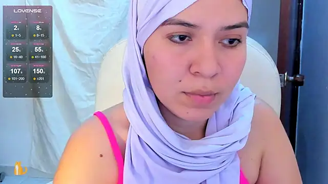 Snapshot of MatchedEyebrow chatting on February 17, 8:36 pm MatchedEyebrow online show from February 17, 8:36 pm