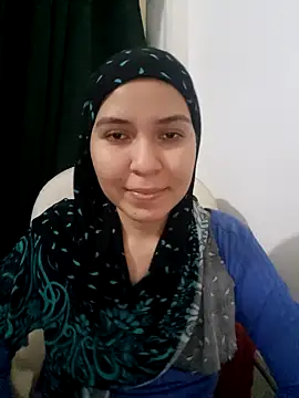 Snapshot of MatchedEyebrow chatting on February 20, 9:31 pm MatchedEyebrow online show from February 20, 9:31 pm