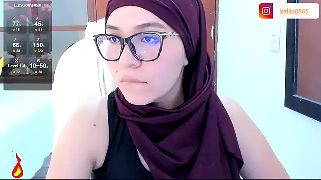 Snapshot of MatchedEyebrow chatting on September 12, 9:15 pm MatchedEyebrow online show from September 12, 9:15 pm