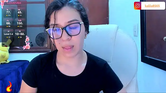 Snapshot of MatchedEyebrow chatting on September 25, 9:29 pm MatchedEyebrow online show from September 25, 9:29 pm