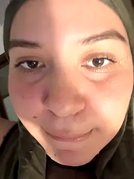 Snapshot of MatchedEyebrow chatting on October 13, 10:32 pm MatchedEyebrow online show from October 13, 10:32 pm