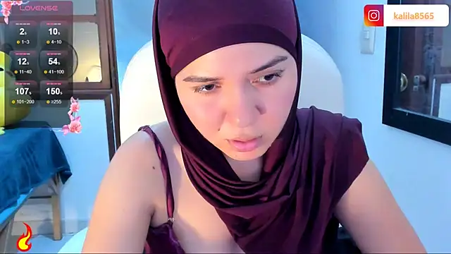 Snapshot of MatchedEyebrow chatting on October 24, 9:00 pm MatchedEyebrow online show from October 24, 9:00 pm