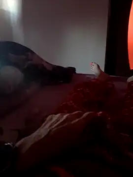 feet toes online show from January 13, 8:15 am