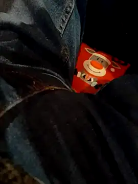 feet toes online show from January 20, 4:23 pm