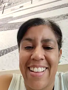 Snapshot of Molly_newman6 chatting on July 15, 11:37 am Molly newman6 online show from July 15, 11:37 am