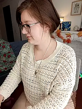 Snapshot of HunnyyLove chatting on January 22, 7:13 pm HunnyyLove online show from January 22, 7:13 pm