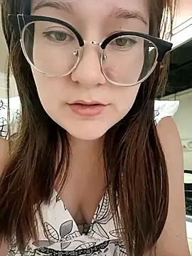 Snapshot of HunnyyLove chatting on January 25, 3:30 pm HunnyyLove online show from January 25, 3:30 pm