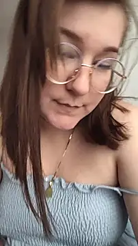 Snapshot of HunnyyLove chatting on October 7, 6:16 pm HunnyyLove online show from October 7, 6:16 pm