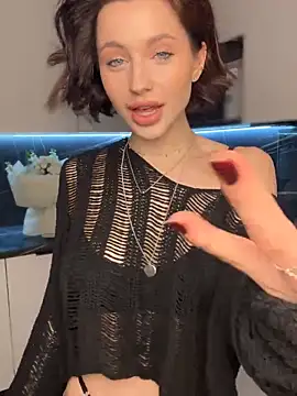 Snapshot of Camilla_Railian chatting on January 4, 8:16 pm Camilla Railian online show from January 4, 8:16 pm