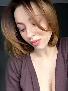 Snapshot of Camilla_Railian chatting on October 3, 7:00 pm Camilla Railian online show from October 3, 7:00 pm