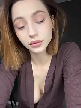 Snapshot of Camilla_Railian chatting on October 12, 2:43 am Camilla Railian online show from October 12, 2:43 am