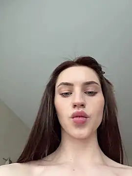Camilla Railian online show from July 2, 4:02 pm