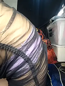  Shimmerlyn  online show from March 6, 6:32 am