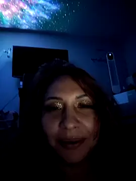 linalooove online show from October 14, 9:43 am