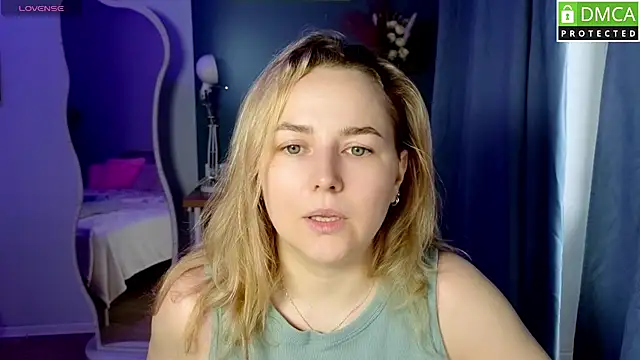 Snapshot of Mira_Mermayd chatting on May 21, 1:12 am Mira Mermayd online show from May 21, 1:12 am