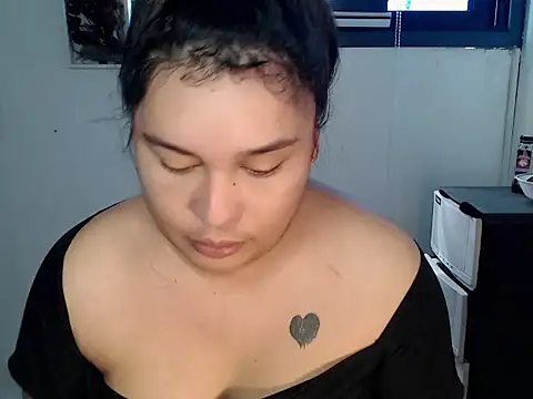 Hardcore Tgirl online show from May 27, 12:18 am