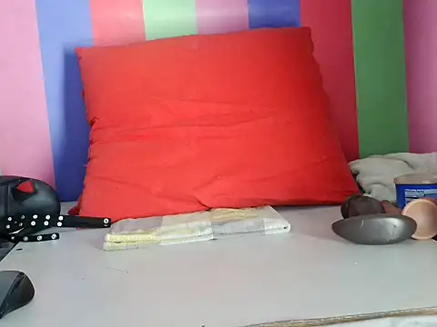 Snapshot of doggy38 chatting on November 16, 2:22 pm doggy38 online show from November 16, 2:22 pm