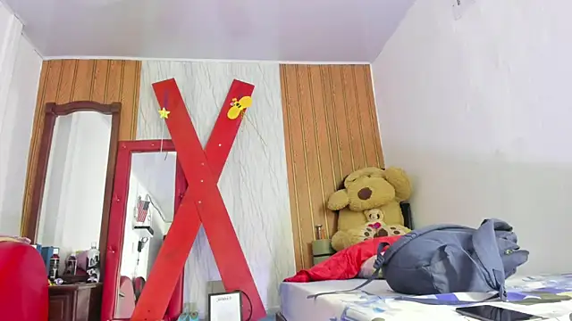 Lunastar02 online show from April 12, 1:49 pm