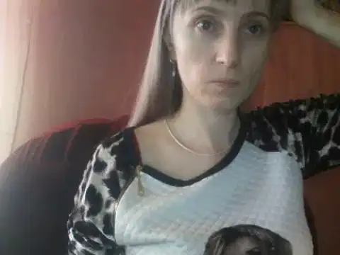 Snapshot of Biddy_Alana chatting on December 17, 9:28 am Biddy Alana online show from December 17, 9:28 am