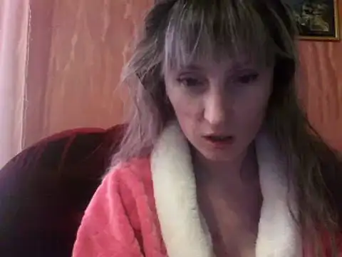 Snapshot of Biddy_Alana chatting on January 6, 12:02 pm Biddy Alana online show from January 6, 12:02 pm