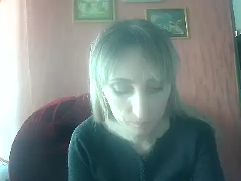 Snapshot of Biddy_Alana chatting on February 10, 9:25 am Biddy Alana online show from February 10, 9:25 am