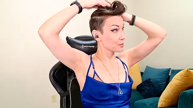 EveEnigma online show from February 12, 5:48 pm