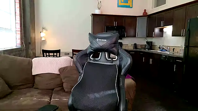 EveEnigma online show from February 27, 7:26 pm