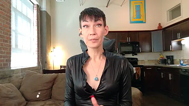 EveEnigma online show from September 26, 3:38 pm