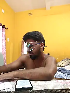 Snapshot of Love_birdss chatting on March 16, 7:48 am Love birdss online show from March 16, 7:48 am