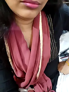 Diya 143 online show from March 18, 2:26 pm