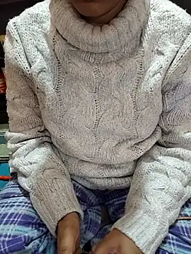 Snapshot of Diya_143 chatting on December 17, 7:25 am Diya 143 online show from December 17, 7:25 am