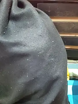 Snapshot of Diya_143 chatting on December 19, 8:05 pm Diya 143 online show from December 19, 8:05 pm