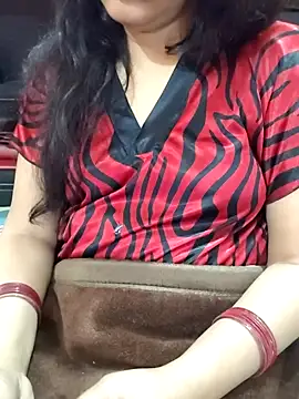 Snapshot of Diya_143 chatting on February 18, 7:43 pm Diya 143 online show from February 18, 7:43 pm