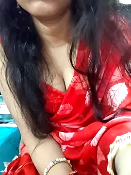 Snapshot of Diya_143 chatting on February 22, 7:29 am Diya 143 online show from February 22, 7:29 am