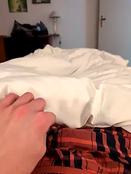 Snapshot of jungerbummser23 chatting on November 24, 8:19 pm jungerbummser23 online show from November 24, 8:19 pm