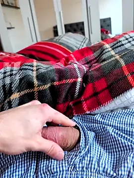 Snapshot of jungerbummser23 chatting on February 15, 7:05 am jungerbummser23 online show from February 15, 7:05 am