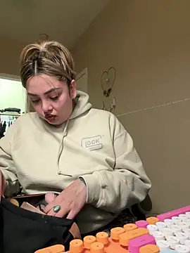 nativepumpkin95 online show from February 14, 4:37 am