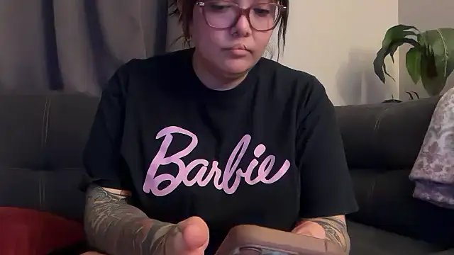 nativepumpkin95 online show from September 19, 2:46 am