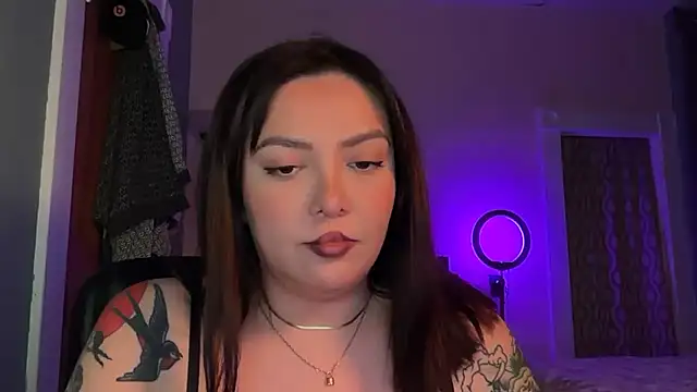 nativepumpkin95 online show from December 2, 12:27 am