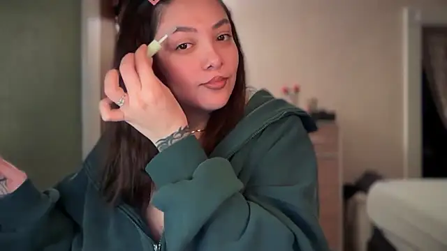 nativepumpkin95 online show from December 16, 8:47 pm