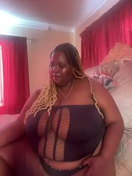 Snapshot of Michyboldy chatting on February 24, 5:00 am Michyboldy online show from February 24, 5:00 am