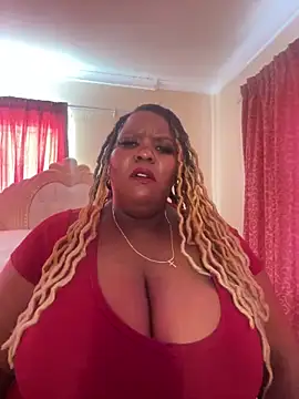 Snapshot of Michyboldy chatting on March 13, 5:33 am Michyboldy online show from March 13, 5:33 am