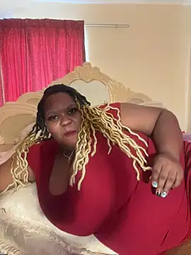 Snapshot of Michyboldy chatting on March 13, 12:02 pm Michyboldy online show from March 13, 12:02 pm