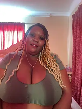 Snapshot of Michyboldy chatting on March 19, 6:03 am Michyboldy online show from March 19, 6:03 am