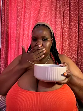 Snapshot of Michyboldy chatting on October 20, 6:36 am Michyboldy online show from October 20, 6:36 am