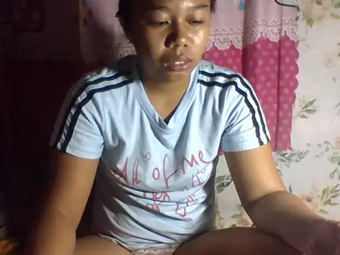 Snapshot of supertightkitty chatting on December 2, 12:38 am supertightkitty online show from December 2, 12:38 am