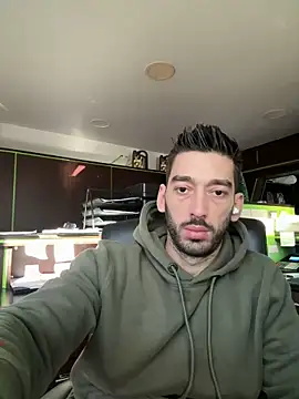 Snapshot of dk2995 chatting on February 1, 8:08 am dk2995 online show from February 1, 8:08 am