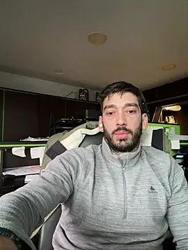 Snapshot of dk2995 chatting on February 12, 9:31 am dk2995 online show from February 12, 9:31 am