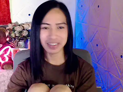 Snapshot of Lemonadexxx chatting on December 23, 4:33 am Lemonadexxx online show from December 23, 4:33 am